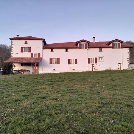 Gite A La Ferme Larranda Suhescun Exterior foto